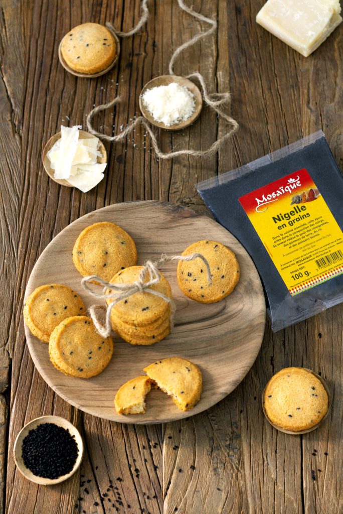 Sablés aux graines de nigelle et parmesan